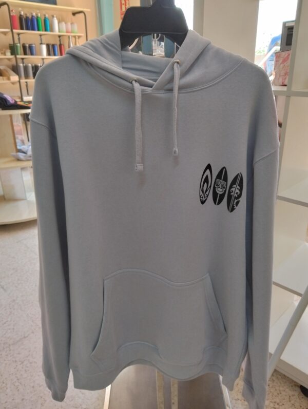 Sudadera azul celeste con capucha y mini estampado tribal frontal
