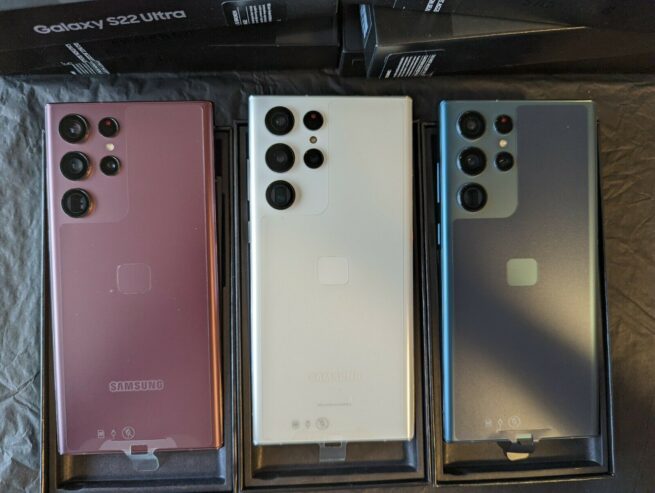  Samsung Galaxy S22 Ultra 5G 128GB = 530 EUR , Samsung Galaxy S22 5G 128GB = 430 EUR , Apple iPhone 13 Pro 128GB = 600 EUR , iPhone 13 Pro Max 128GB = 650 EUR, iPhone 13 128GB = 450 EUR